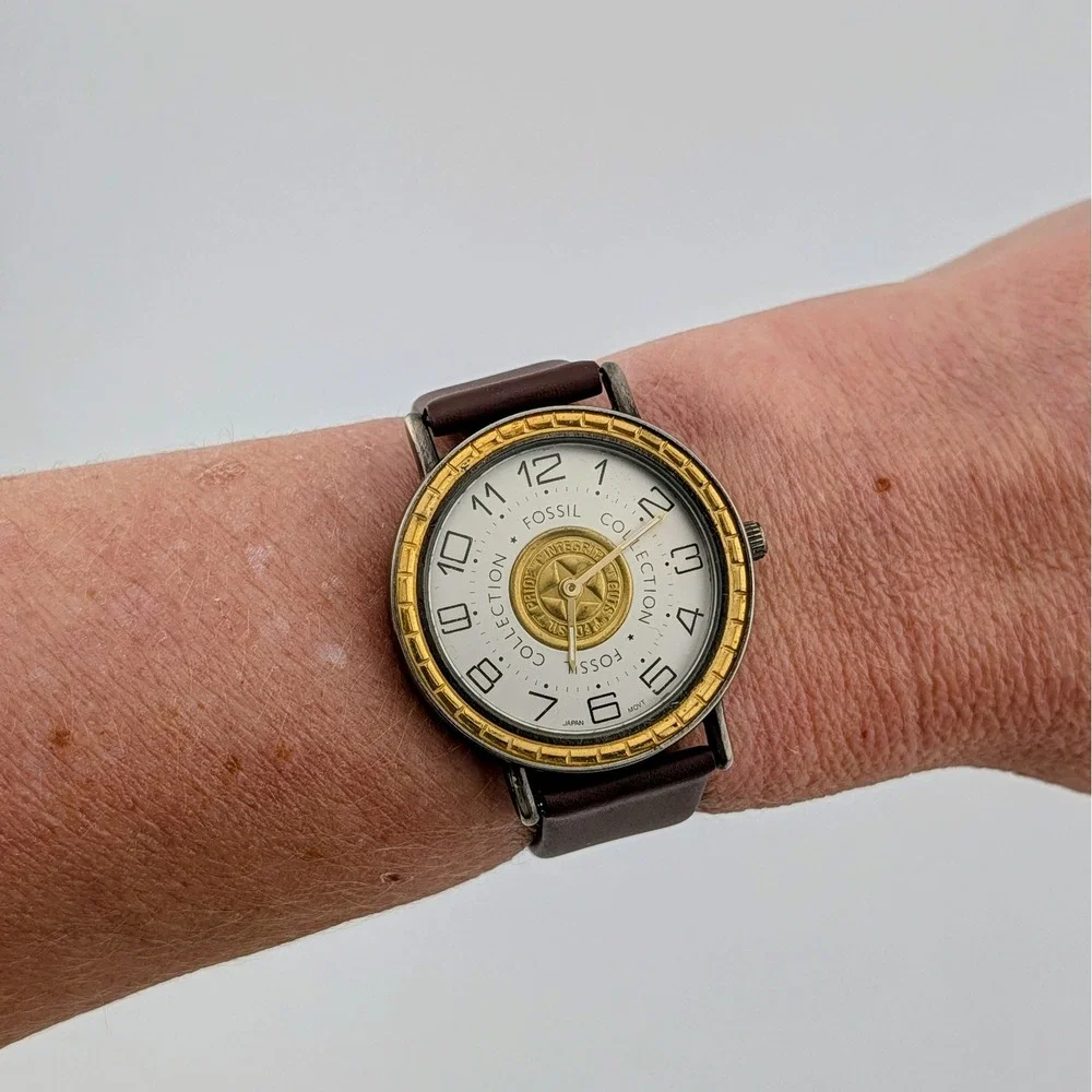 1980s Vintage Fossil Collection Quartz Watch Gold Medallion Dial Leather 36mm